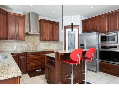 100 Trillium Bay, Fort Mcmurray, AB - Indoor Photo Showing Kitchen