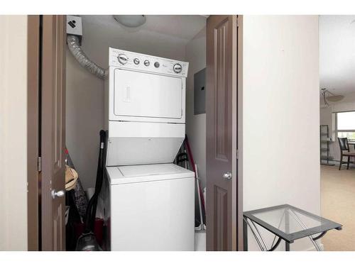 305-136B Sandpiper Road, Fort Mcmurray, AB - Indoor Photo Showing Laundry Room