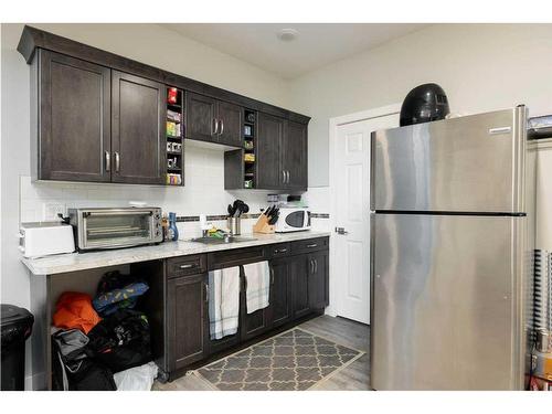 188 Beacon Hill Drive, Fort Mcmurray, AB - Indoor Photo Showing Kitchen