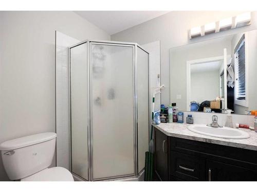 188 Beacon Hill Drive, Fort Mcmurray, AB - Indoor Photo Showing Bathroom