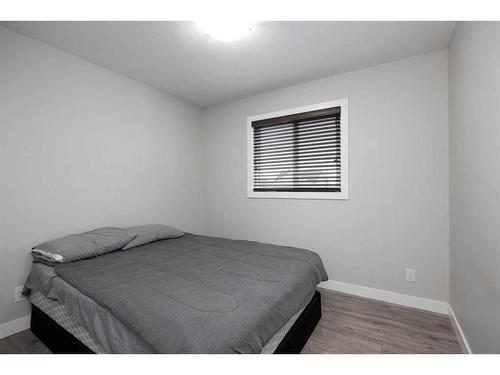 188 Beacon Hill Drive, Fort Mcmurray, AB - Indoor Photo Showing Bedroom