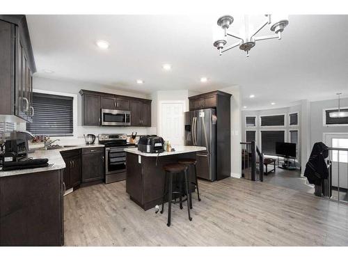 188 Beacon Hill Drive, Fort Mcmurray, AB - Indoor Photo Showing Kitchen With Upgraded Kitchen