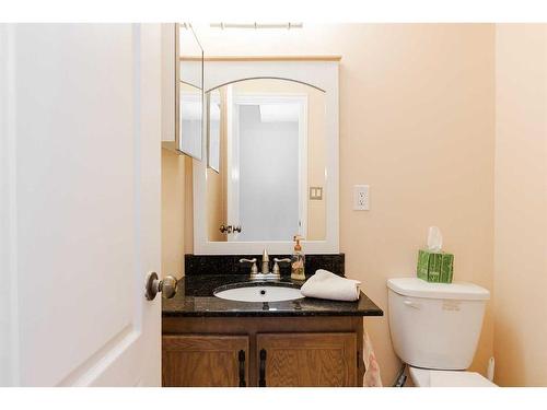 173 Woodland Drive, Fort Mcmurray, AB - Indoor Photo Showing Bathroom