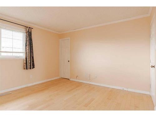 173 Woodland Drive, Fort Mcmurray, AB - Indoor Photo Showing Other Room