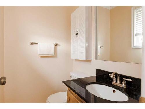 173 Woodland Drive, Fort Mcmurray, AB - Indoor Photo Showing Bathroom