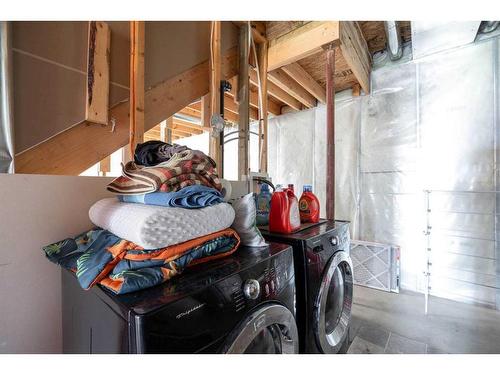 211 Woodpecker Way, Fort Mcmurray, AB - Indoor Photo Showing Laundry Room