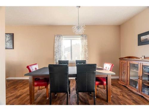 140 Brosseau Crescent, Fort Mcmurray, AB - Indoor Photo Showing Dining Room