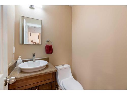 140 Brosseau Crescent, Fort Mcmurray, AB - Indoor Photo Showing Bathroom