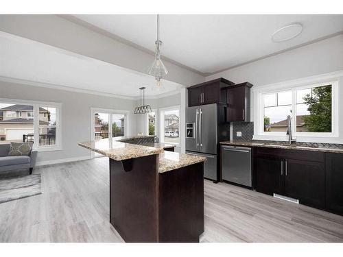 231 Merganser Crescent, Fort Mcmurray, AB - Indoor Photo Showing Kitchen With Stainless Steel Kitchen