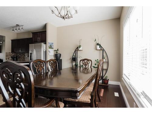 19-300 Sparrow Hawk Drive, Fort Mcmurray, AB - Indoor Photo Showing Dining Room