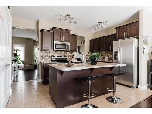 19-300 Sparrow Hawk Drive, Fort Mcmurray, AB - Indoor Photo Showing Kitchen With Stainless Steel Kitchen With Upgraded Kitchen