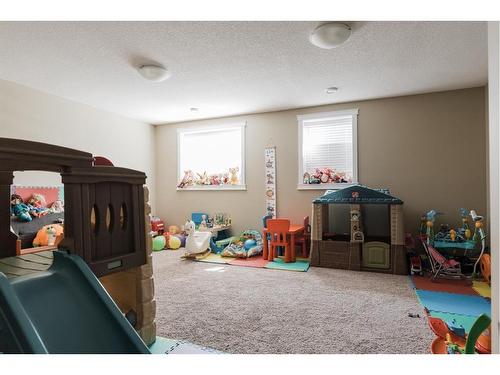 19-300 Sparrow Hawk Drive, Fort Mcmurray, AB - Indoor Photo Showing Other Room