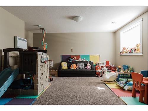 19-300 Sparrow Hawk Drive, Fort Mcmurray, AB - Indoor Photo Showing Other Room