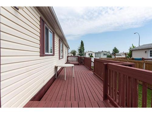 125 Hoehne Street, Fort Mcmurray, AB - Outdoor With Exterior