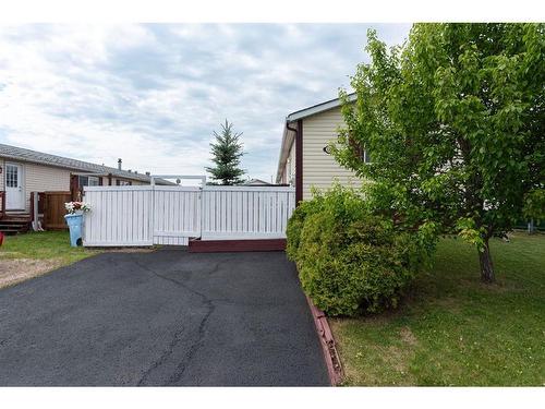 125 Hoehne Street, Fort Mcmurray, AB - Outdoor