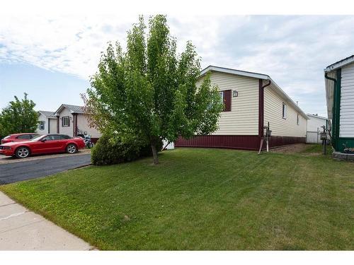 125 Hoehne Street, Fort Mcmurray, AB - Outdoor