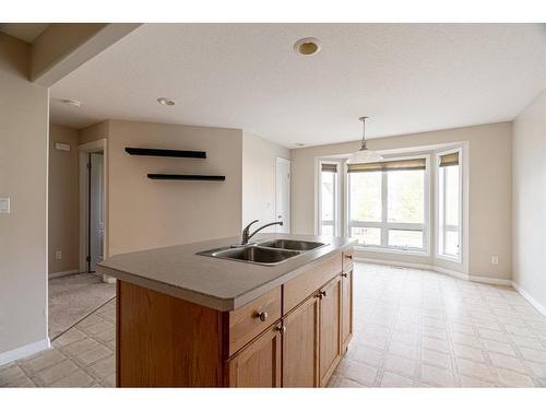 39-97 Wilson Drive, Fort Mcmurray, AB - Indoor Photo Showing Kitchen With Double Sink