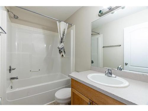 39-97 Wilson Drive, Fort Mcmurray, AB - Indoor Photo Showing Bathroom