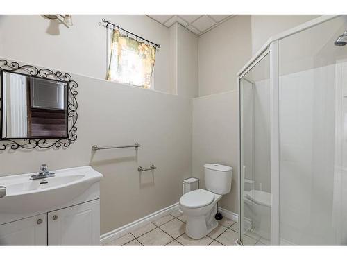 39-97 Wilson Drive, Fort Mcmurray, AB - Indoor Photo Showing Bathroom