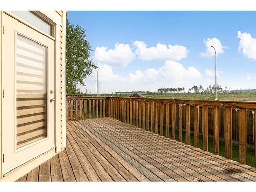 39-97 Wilson Drive, Fort Mcmurray, AB - Outdoor With Deck Patio Veranda