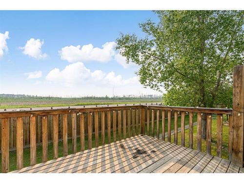 39-97 Wilson Drive, Fort Mcmurray, AB - Outdoor With Deck Patio Veranda