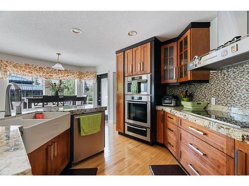 113 Wood Buffalo Way, Fort Mcmurray, AB - Indoor Photo Showing Kitchen