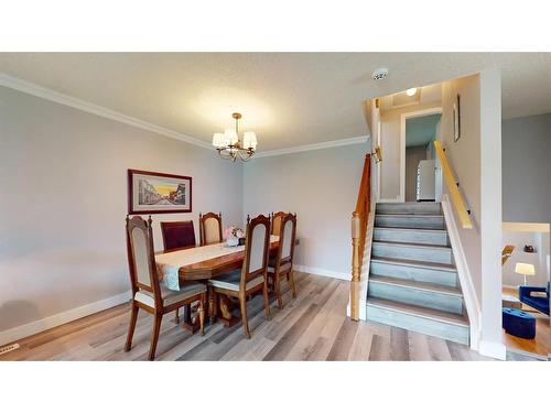 194 Windsor Drive, Fort Mcmurray, AB - Indoor Photo Showing Dining Room