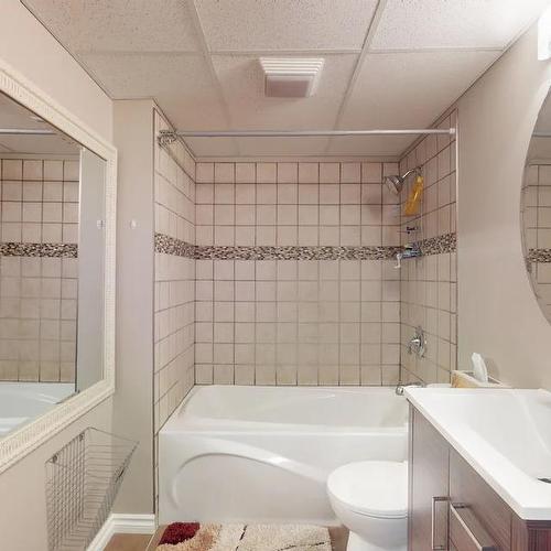 173 Elmore Drive, Fort Mcmurray, AB - Indoor Photo Showing Bathroom