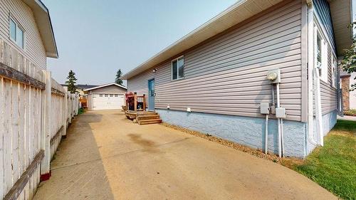 173 Elmore Drive, Fort Mcmurray, AB - Outdoor With Exterior