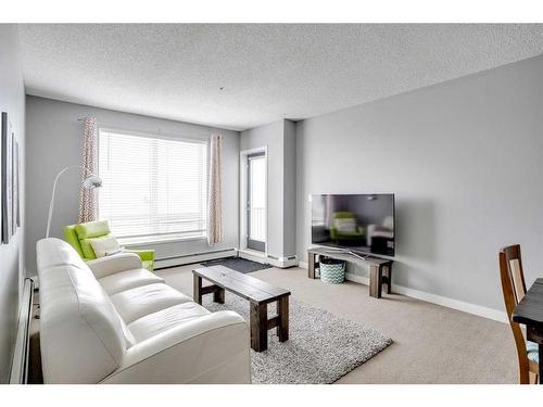 602-136A Sandpiper Road, Fort Mcmurray, AB - Indoor Photo Showing Living Room