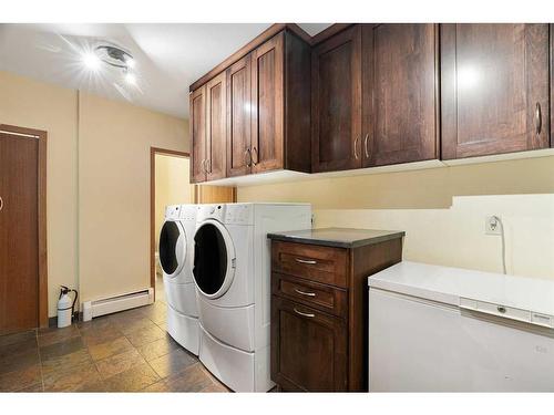 127 Christina Court, Fort Mcmurray, AB - Indoor Photo Showing Laundry Room