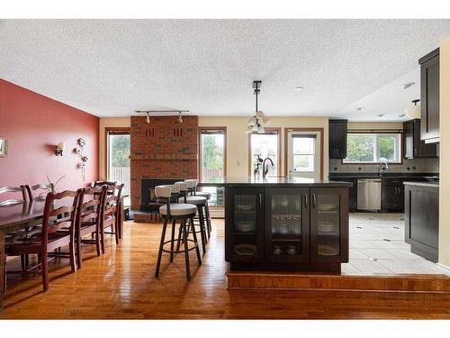 127 Christina Court, Fort Mcmurray, AB - Indoor Photo Showing Dining Room