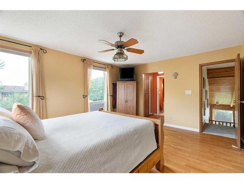 127 Christina Court, Fort Mcmurray, AB - Indoor Photo Showing Bedroom