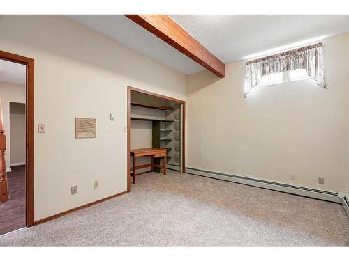 127 Christina Court, Fort Mcmurray, AB - Indoor Photo Showing Other Room