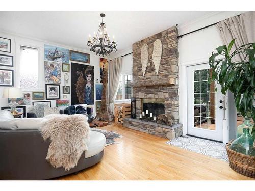 328 Ermine Crescent, Fort Mcmurray, AB - Indoor Photo Showing Living Room With Fireplace