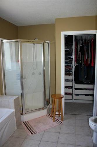 9314 91 Avenue, Lac La Biche, AB - Indoor Photo Showing Bathroom