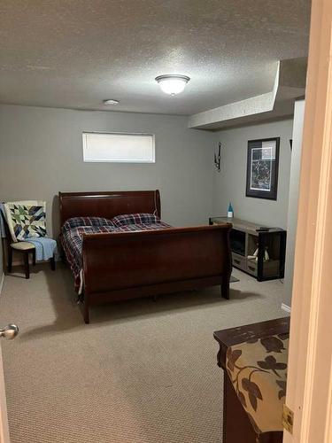 9314 91 Avenue, Lac La Biche, AB - Indoor Photo Showing Bedroom