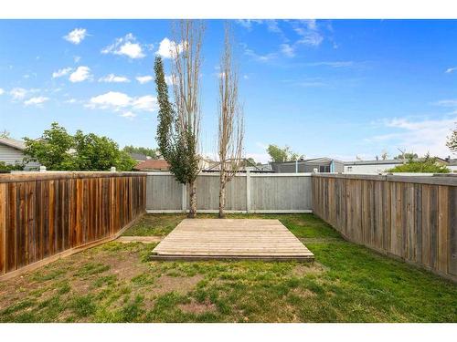 231 Bear Paw Drive, Fort Mcmurray, AB - Outdoor With Backyard