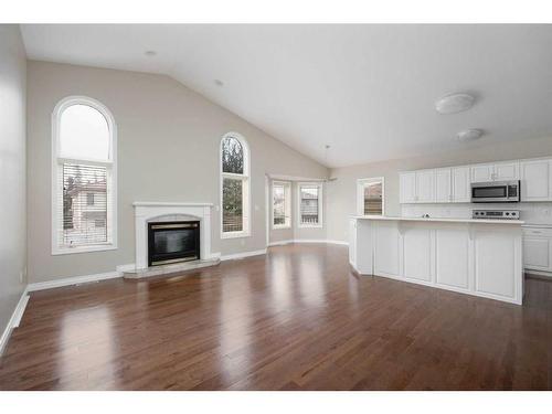 135 Bussieres Drive, Fort Mcmurray, AB - Indoor With Fireplace