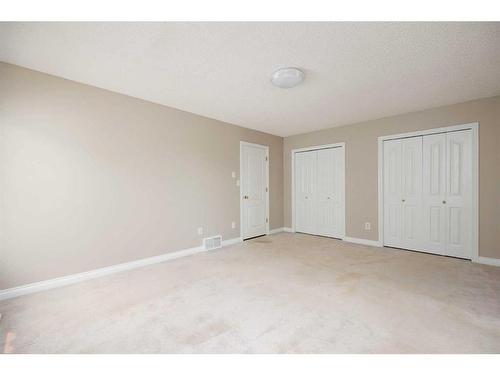 135 Bussieres Drive, Fort Mcmurray, AB - Indoor Photo Showing Other Room