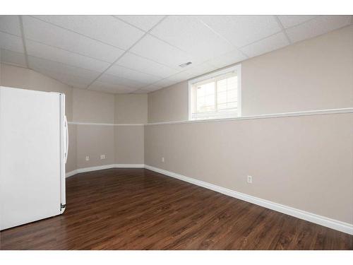 135 Bussieres Drive, Fort Mcmurray, AB - Indoor Photo Showing Other Room