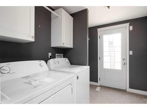 252 Cree Road, Fort Mcmurray, AB - Indoor Photo Showing Laundry Room