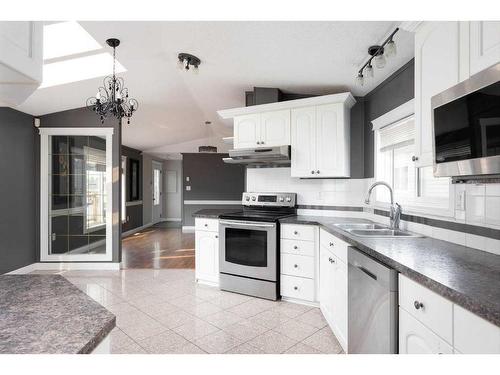 252 Cree Road, Fort Mcmurray, AB - Indoor Photo Showing Kitchen With Double Sink