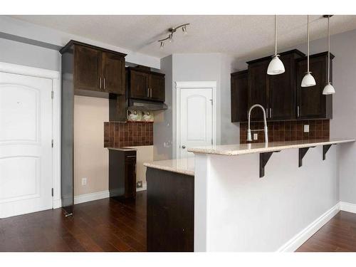 103-9919 Gordon Avenue, Fort Mcmurray, AB - Indoor Photo Showing Kitchen