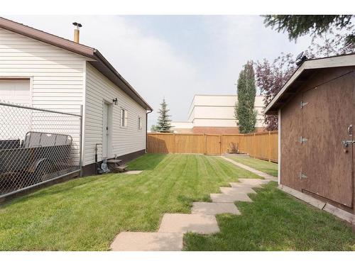 34 Birch Road, Fort Mcmurray, AB - Outdoor With Exterior