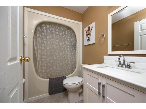 129 Robin Crescent, Fort Mcmurray, AB - Indoor Photo Showing Bathroom