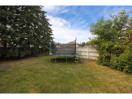 129 Robin Crescent, Fort Mcmurray, AB - Outdoor With Backyard