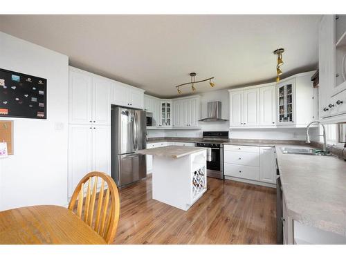 129 Robin Crescent, Fort Mcmurray, AB - Indoor Photo Showing Kitchen With Stainless Steel Kitchen