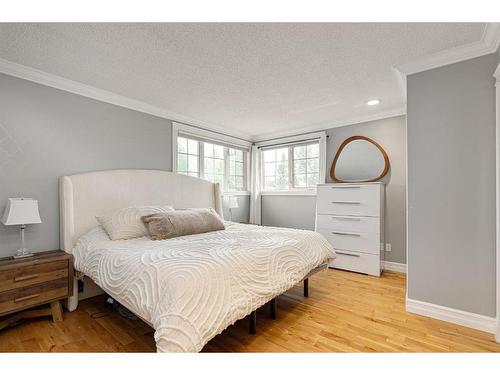 121 Burns Place, Fort Mcmurray, AB - Indoor Photo Showing Bedroom