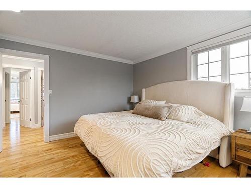 121 Burns Place, Fort Mcmurray, AB - Indoor Photo Showing Bedroom